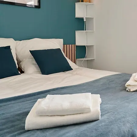 Le Brother - Les Demeures D 'adrien *