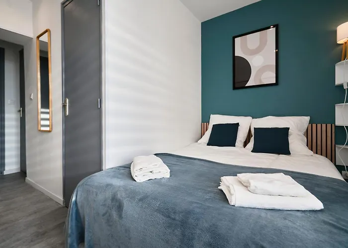 Le Brother - Les Demeures D 'adrien *