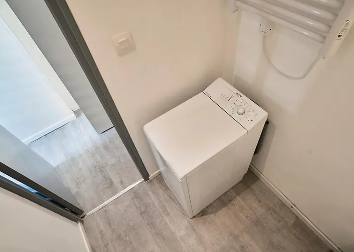 Le Brother - Les Demeures D 'adrien