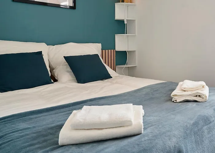 Le Brother - Les Demeures D 'adrien *